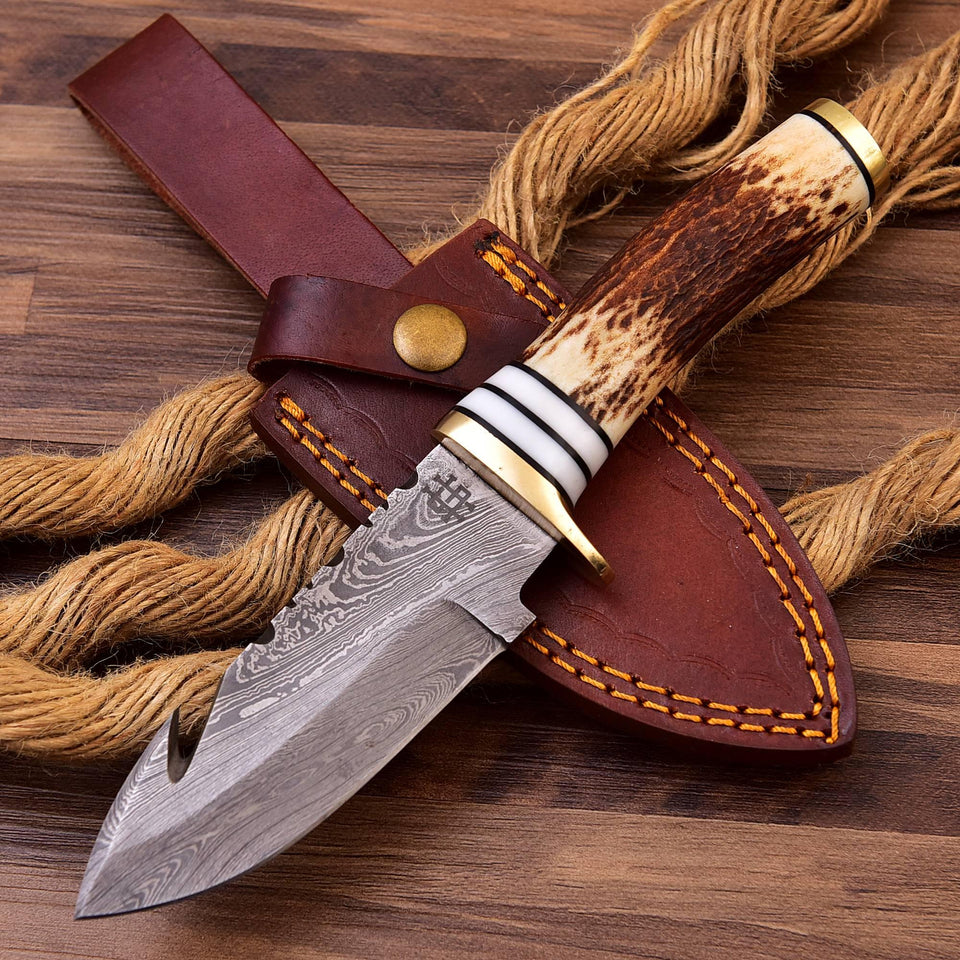 Guthook Damascus Fishing Knife with Stag Horn and Hard Wood Handle HSHK-105 - Himalayan steel