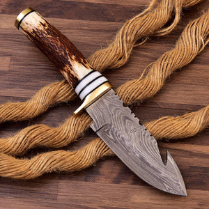 Guthook Damascus Fishing Knife with Stag Horn and Hard Wood Handle HSHK-105 - Himalayan steel