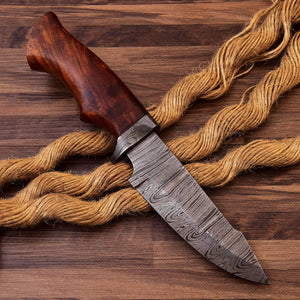 Custom Handmade Twist Damascus Steel Guthook Fishing Knife HSHK-104 - Himalayan steel